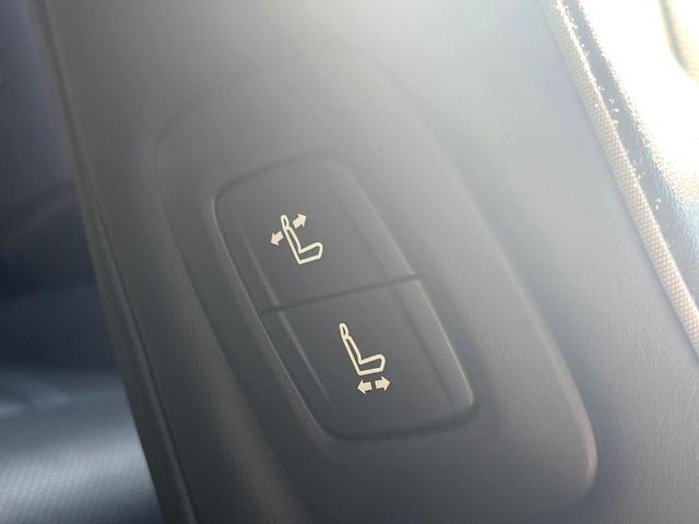 クラウンハイブリッド ＲＳアドバンス　Ｆｏｕｒ　４ＷＤ　ムーンルーフ　黒革　シートベンチレーション　禁煙車　ＢＳＭ　ＲＣＴＡＢ　カラーＨＵＤ　シートメモリ　３眼ＬＥＤヘッド　革巻きステアリング　パドルシフト　セーフティセンス　メーカーナビ　ＥＴＣ（37枚目）