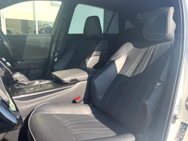 クラウンハイブリッド ＲＳアドバンス　Ｆｏｕｒ　４ＷＤ　ムーンルーフ　黒革　シートベンチレーション　禁煙車　ＢＳＭ　ＲＣＴＡＢ　カラーＨＵＤ　シートメモリ　３眼ＬＥＤヘッド　革巻きステアリング　パドルシフト　セーフティセンス　メーカーナビ　ＥＴＣ（39枚目）