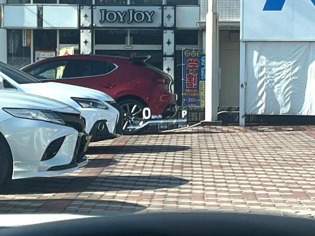 クラウンハイブリッド ＲＳアドバンス　Ｆｏｕｒ　４ＷＤ　ムーンルーフ　黒革　シートベンチレーション　禁煙車　ＢＳＭ　ＲＣＴＡＢ　カラーＨＵＤ　シートメモリ　３眼ＬＥＤヘッド　革巻きステアリング　パドルシフト　セーフティセンス　メーカーナビ　ＥＴＣ（51枚目）