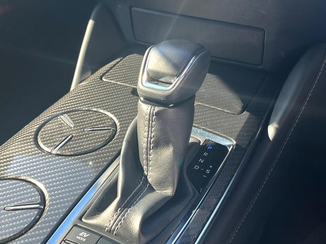 クラウンハイブリッド ＲＳアドバンス　Ｆｏｕｒ　４ＷＤ　ムーンルーフ　黒革　シートベンチレーション　禁煙車　ＢＳＭ　ＲＣＴＡＢ　カラーＨＵＤ　シートメモリ　３眼ＬＥＤヘッド　革巻きステアリング　パドルシフト　セーフティセンス　メーカーナビ　ＥＴＣ（54枚目）