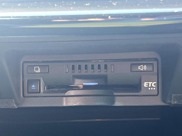 クラウンハイブリッド ＲＳアドバンス　Ｆｏｕｒ　４ＷＤ　ムーンルーフ　黒革　シートベンチレーション　禁煙車　ＢＳＭ　ＲＣＴＡＢ　カラーＨＵＤ　シートメモリ　３眼ＬＥＤヘッド　革巻きステアリング　パドルシフト　セーフティセンス　メーカーナビ　ＥＴＣ（56枚目）