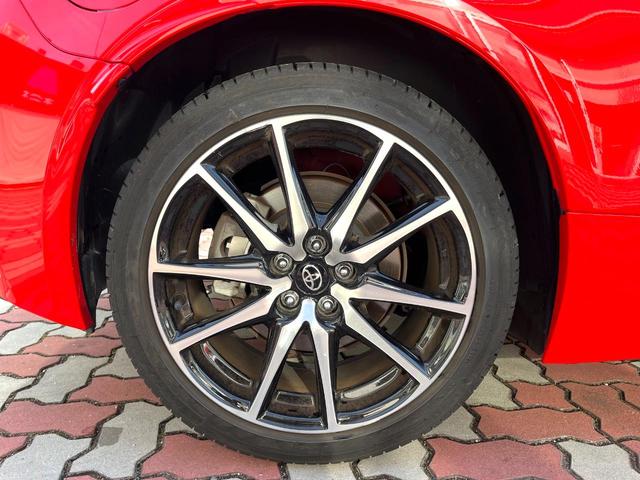 ＧＲ８６ ＳＺ　Ｂ型　１オーナー　禁煙車　純正ＳＤナビ　バックカメラ　純正フロアマット　ＥＴＣ　アイサイト　純正１７インチＡＷ　革巻きステアリング　パドルシフト　ＬＥＤヘッド　ハイビームアシスト　スマートキー（26枚目）