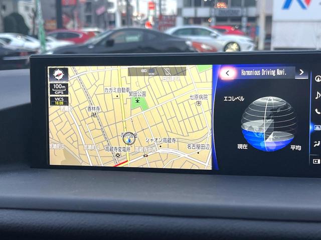 ＣＴ ＣＴ２００ｈ　Ｆスポーツ　サンルーフ　バックカメラ　衝突被害軽減システム　レーダークルーズ　禁煙車　ドラレコ　コーナーセンサー　スマートキー　ＬＥＤヘッド　ＥＴＣ２．０　純正１７インチアルミ　オートハイビーム　車線逸脱警報（4枚目）