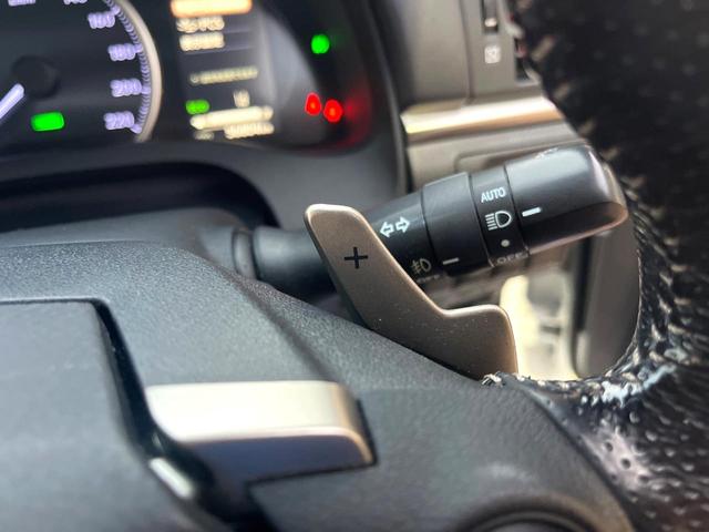 ＣＴ ＣＴ２００ｈ　Ｆスポーツ　サンルーフ　バックカメラ　衝突被害軽減システム　レーダークルーズ　禁煙車　ドラレコ　コーナーセンサー　スマートキー　ＬＥＤヘッド　ＥＴＣ２．０　純正１７インチアルミ　オートハイビーム　車線逸脱警報（7枚目）