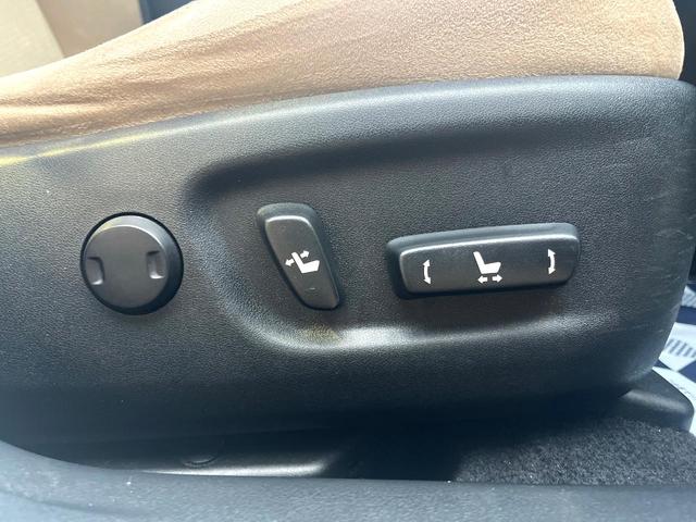 ＣＴ ＣＴ２００ｈ　Ｆスポーツ　サンルーフ　バックカメラ　衝突被害軽減システム　レーダークルーズ　禁煙車　ドラレコ　コーナーセンサー　スマートキー　ＬＥＤヘッド　ＥＴＣ２．０　純正１７インチアルミ　オートハイビーム　車線逸脱警報（8枚目）