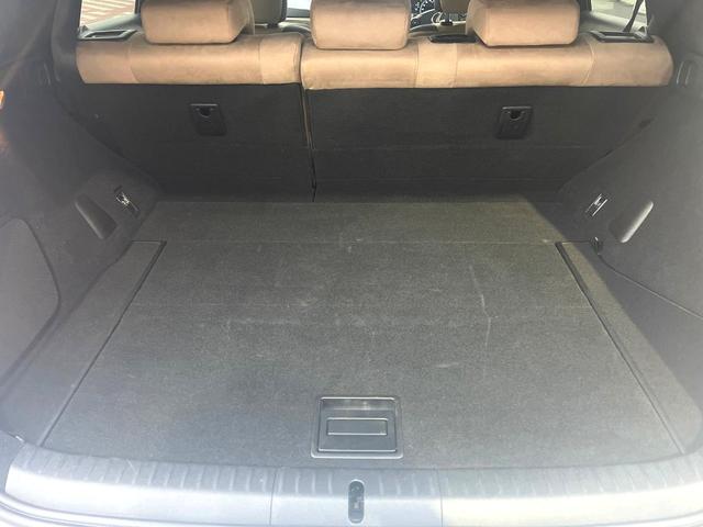 ＣＴ ＣＴ２００ｈ　Ｆスポーツ　サンルーフ　バックカメラ　衝突被害軽減システム　レーダークルーズ　禁煙車　ドラレコ　コーナーセンサー　スマートキー　ＬＥＤヘッド　ＥＴＣ２．０　純正１７インチアルミ　オートハイビーム　車線逸脱警報（12枚目）