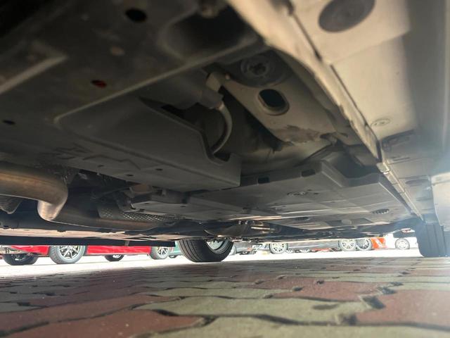 ＣＴ ＣＴ２００ｈ　Ｆスポーツ　サンルーフ　バックカメラ　衝突被害軽減システム　レーダークルーズ　禁煙車　ドラレコ　コーナーセンサー　スマートキー　ＬＥＤヘッド　ＥＴＣ２．０　純正１７インチアルミ　オートハイビーム　車線逸脱警報（23枚目）