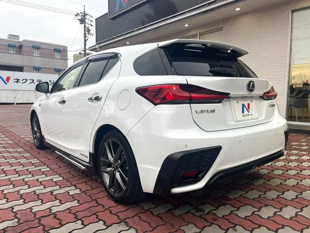 ＣＴ ＣＴ２００ｈ　Ｆスポーツ　サンルーフ　バックカメラ　衝突被害軽減システム　レーダークルーズ　禁煙車　ドラレコ　コーナーセンサー　スマートキー　ＬＥＤヘッド　ＥＴＣ２．０　純正１７インチアルミ　オートハイビーム　車線逸脱警報（29枚目）