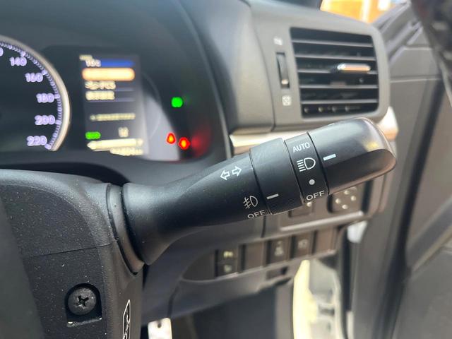 ＣＴ ＣＴ２００ｈ　Ｆスポーツ　サンルーフ　バックカメラ　衝突被害軽減システム　レーダークルーズ　禁煙車　ドラレコ　コーナーセンサー　スマートキー　ＬＥＤヘッド　ＥＴＣ２．０　純正１７インチアルミ　オートハイビーム　車線逸脱警報（38枚目）