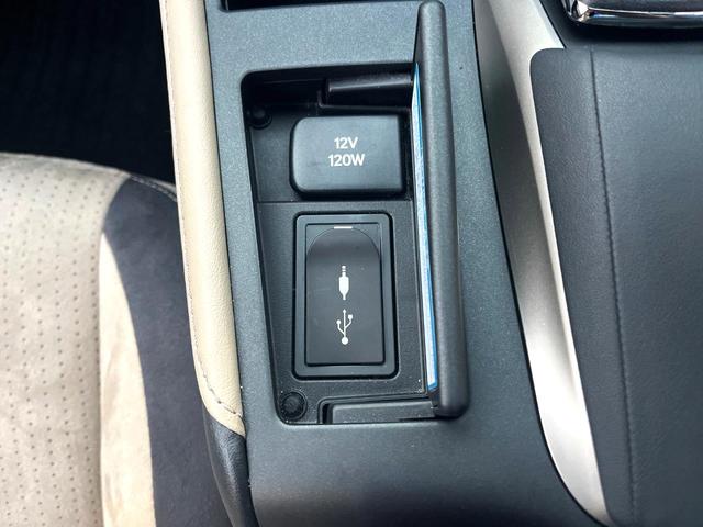 ＣＴ ＣＴ２００ｈ　Ｆスポーツ　サンルーフ　バックカメラ　衝突被害軽減システム　レーダークルーズ　禁煙車　ドラレコ　コーナーセンサー　スマートキー　ＬＥＤヘッド　ＥＴＣ２．０　純正１７インチアルミ　オートハイビーム　車線逸脱警報（43枚目）