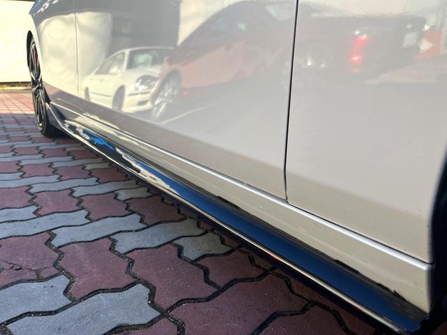 MAZDA3ファストバック 20S 100周年特別記念車 6MT 純正エアロ(F/S) XYZ車高調 禁煙車 BOSEサウンド 全周囲カメラ カラーHUD スマートブレーキサポート BSM レークル 赤革 シートヒーター 純正18インチAW LEDヘッド(4枚目)