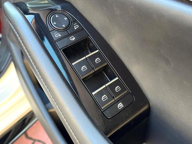 MAZDA3ファストバック 20S 100周年特別記念車 6MT 純正エアロ(F/S) XYZ車高調 禁煙車 BOSEサウンド 全周囲カメラ カラーHUD スマートブレーキサポート BSM レークル 赤革 シートヒーター 純正18インチAW LEDヘッド(34枚目)