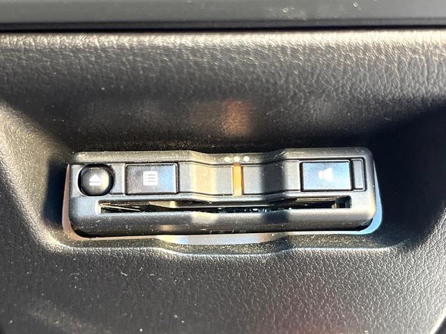 MAZDA3ファストバック 20S 100周年特別記念車 6MT 純正エアロ(F/S) XYZ車高調 禁煙車 BOSEサウンド 全周囲カメラ カラーHUD スマートブレーキサポート BSM レークル 赤革 シートヒーター 純正18インチAW LEDヘッド(38枚目)