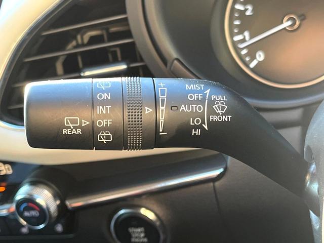 MAZDA3ファストバック 20S 100周年特別記念車 6MT 純正エアロ(F/S) XYZ車高調 禁煙車 BOSEサウンド 全周囲カメラ カラーHUD スマートブレーキサポート BSM レークル 赤革 シートヒーター 純正18インチAW LEDヘッド(42枚目)