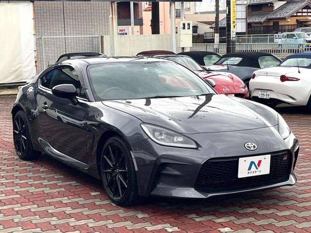 GR86 RZ 6MT 禁煙車 バックカメラ ハーフレザー シートヒーター 純正18インチAW リヤスポイラー LEDヘッド クルコン 革巻きステアリング オートエアコン スマートキー オートライト ETC(24枚目)