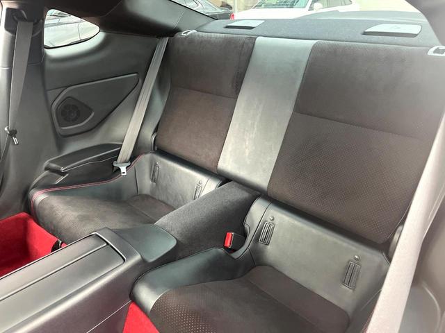 GR86 RZ 6MT 禁煙車 バックカメラ ハーフレザー シートヒーター 純正18インチAW リヤスポイラー LEDヘッド クルコン 革巻きステアリング オートエアコン スマートキー オートライト ETC(36枚目)