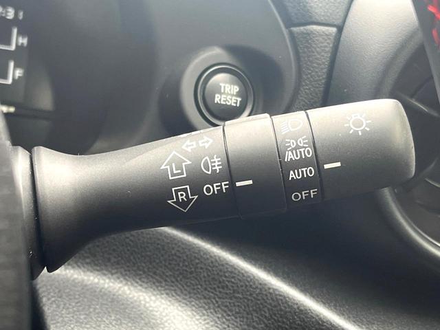 GR86 RZ 6MT 禁煙車 バックカメラ ハーフレザー シートヒーター 純正18インチAW リヤスポイラー LEDヘッド クルコン 革巻きステアリング オートエアコン スマートキー オートライト ETC(41枚目)