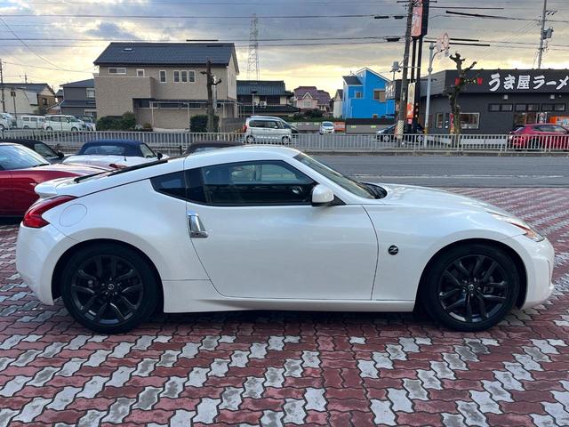 フェアレディZ バージョンT 後期 禁煙車 BOSEサウンド シートヒーター ハーフレザー 純正18インチAW リヤスポイラー バックカメラ HIDヘッド パドルシフト 革巻きステアリング パワーシート スマートキー ETC(23枚目)