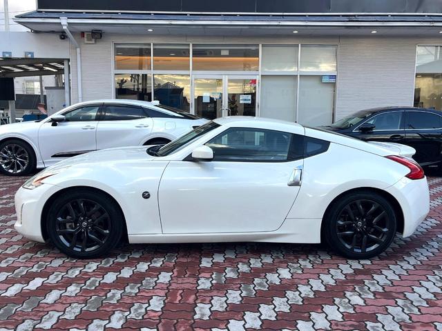 フェアレディZ バージョンT 後期 禁煙車 BOSEサウンド シートヒーター ハーフレザー 純正18インチAW リヤスポイラー バックカメラ HIDヘッド パドルシフト 革巻きステアリング パワーシート スマートキー ETC(25枚目)