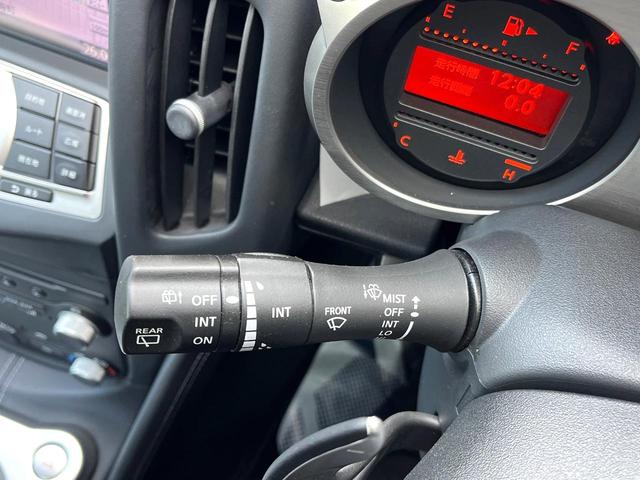 フェアレディZ バージョンT 後期 禁煙車 BOSEサウンド シートヒーター ハーフレザー 純正18インチAW リヤスポイラー バックカメラ HIDヘッド パドルシフト 革巻きステアリング パワーシート スマートキー ETC(40枚目)