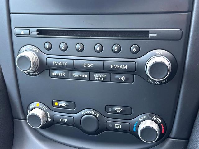 フェアレディZ バージョンT 後期 禁煙車 BOSEサウンド シートヒーター ハーフレザー 純正18インチAW リヤスポイラー バックカメラ HIDヘッド パドルシフト 革巻きステアリング パワーシート スマートキー ETC(46枚目)