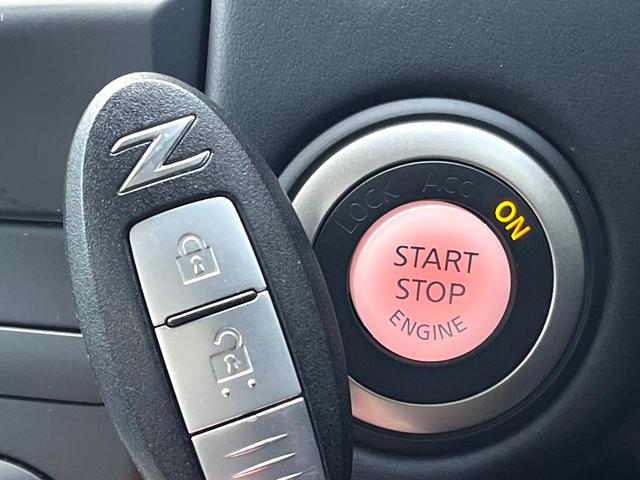 フェアレディZ バージョンT 後期 禁煙車 BOSEサウンド シートヒーター ハーフレザー 純正18インチAW リヤスポイラー バックカメラ HIDヘッド パドルシフト 革巻きステアリング パワーシート スマートキー ETC(51枚目)