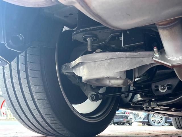 フェアレディZ バージョンS 6MT 純正レイズ製19インチブラック鍛造アルミ レッドブレーキキャリパー メカニカルLSD アップルカープレイ対応9インチコネクトナビ インテリジェントクルコン 405馬力 ワンオーナー 禁煙車(34枚目)