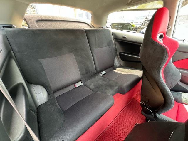 シビック タイプＲ　ワンオーナ　無事故車　純正ＲＥＣＡＲＯ　　毎年ディーラー記録簿　キーレス　ＥＴＣ（28枚目）