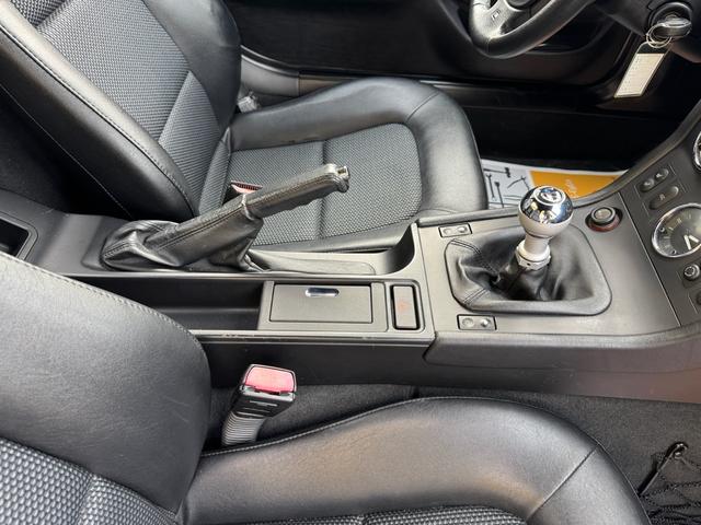 Z3ロードスター 2.2i 5速MT ハードトップ付 BBS17AW 記録簿 スペアキー ETC ブラックレザー ホロ綺麗(31枚目)