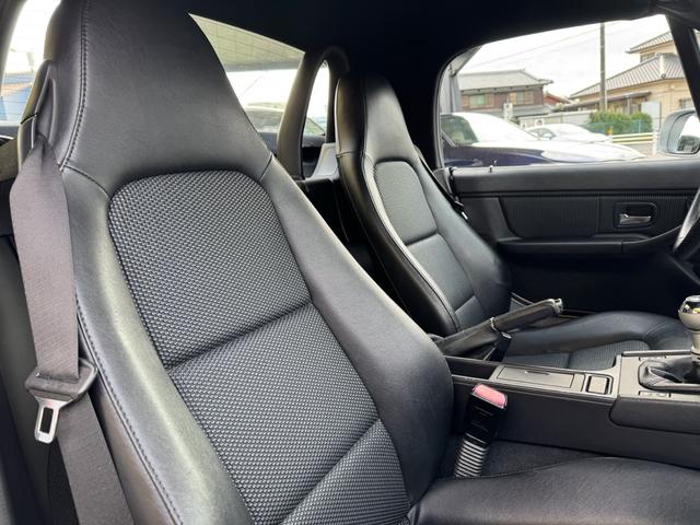 Z3ロードスター 2.2i 5速MT ハードトップ付 BBS17AW 記録簿 スペアキー ETC ブラックレザー ホロ綺麗(36枚目)