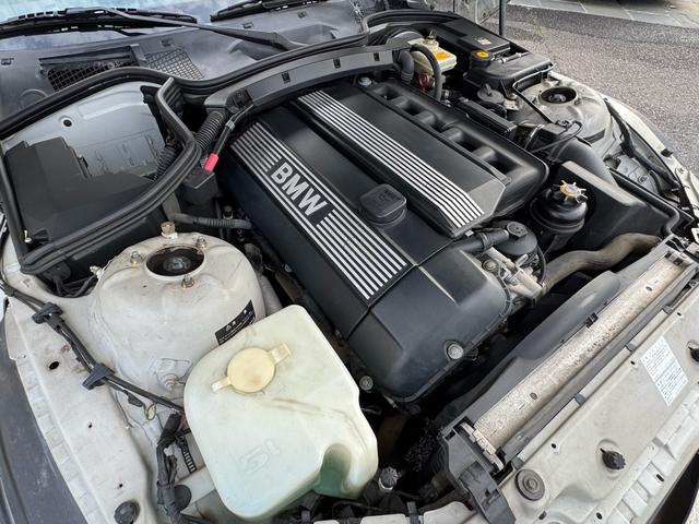 Z3ロードスター 2.2i 5速MT ハードトップ付 BBS17AW 記録簿 スペアキー ETC ブラックレザー ホロ綺麗(40枚目)