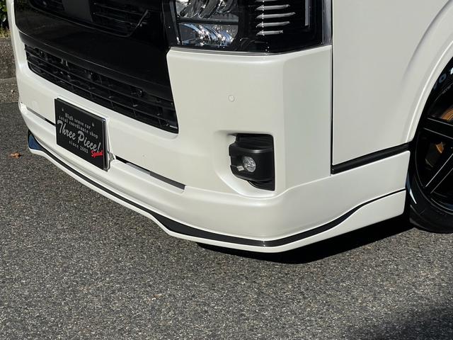 ハイエースバン スーパーＧＬ　ダークプライムＩＩ　４１５コブラカスタム車両　ベットキット付き　１．５インチダウン　ビッグＸ１１ナビ　ご来店予約お願い致します（6枚目）