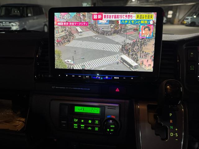 ハイエースバン スーパーＧＬ　ダークプライムＩＩ　４１５コブラカスタム車両　ベットキット付き　１．５インチダウン　ビッグＸ１１ナビ　ご来店予約お願い致します（29枚目）