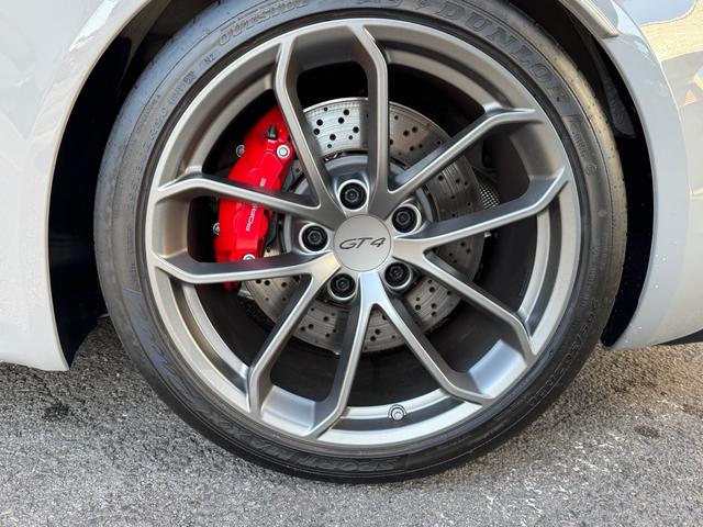 ７１８ケイマン ７１８ケイマンＧＴ４　ワンオーナー禁煙車　スポーツクロノ　スポーツエキゾースト　ＯＰカラークレヨン（15枚目）