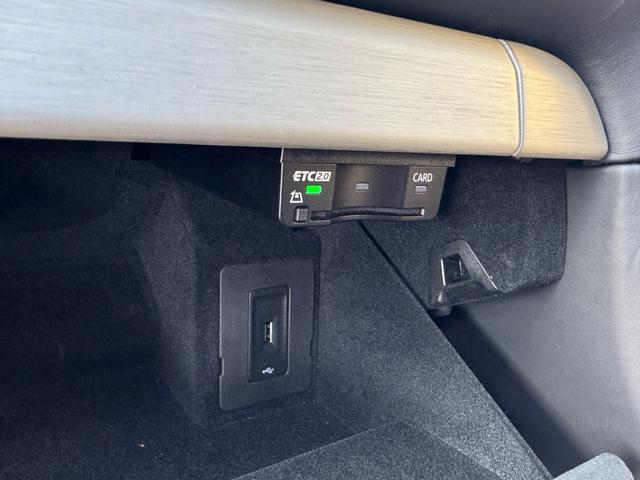 ７１８ケイマン ７１８ケイマンＧＴ４　ワンオーナー禁煙車　スポーツクロノ　スポーツエキゾースト　ＯＰカラークレヨン（33枚目）