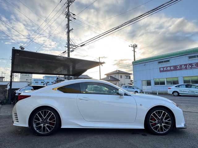 RC RC200t Fスポーツ サンルーフ マークレビンサウンド TRDマフラー エアロ 三眼ヘッドライトブラインドスポットモニタークリアランスソナー 禁煙車(10枚目)