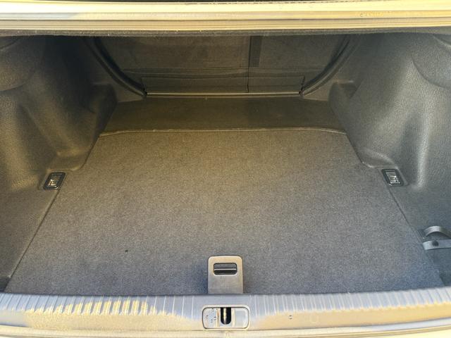 RC RC200t Fスポーツ サンルーフ マークレビンサウンド TRDマフラー エアロ 三眼ヘッドライトブラインドスポットモニタークリアランスソナー 禁煙車(46枚目)