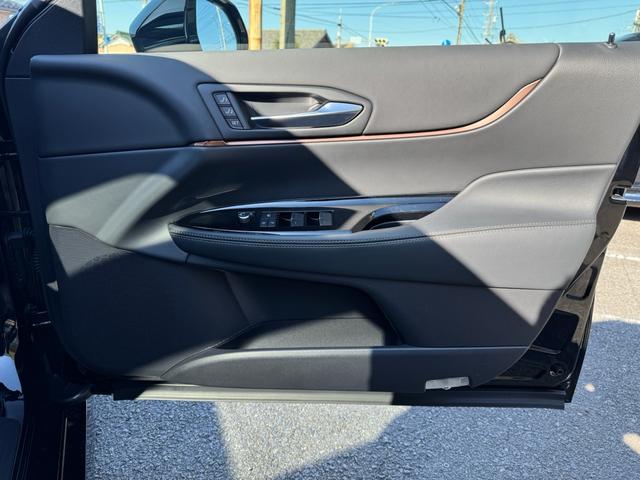 ＭＩＲＡＩ Ｚ　エグゼクティブパッケージ　エアサス構造変更済　禁煙ワンオーナ車　ワンオフ２１ＡＷ　パノラマルーフ　ＪＢＬサウンド　シートヒーター＆ベンチレーション（24枚目）