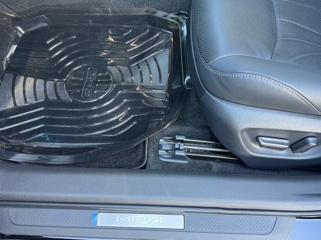 ＭＩＲＡＩ Ｚ　エグゼクティブパッケージ　エアサス構造変更済　禁煙ワンオーナ車　ワンオフ２１ＡＷ　パノラマルーフ　ＪＢＬサウンド　シートヒーター＆ベンチレーション（45枚目）
