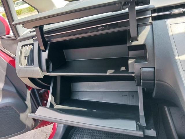 プリウス G 禁煙車 平成24年式1.8G後期 走行52120キロ パワーシート 純正SDナビTV バックカメラ ETC クルーズコントロール スマートキー プッシュスターター 電動格納ウインカードアミラー アルミ(33枚目)