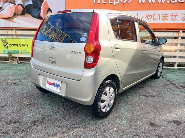 ミラ Ｘ　禁煙車！！当店下取車！！平成２２年式！！グレードＸ！！ＣＶＴオートマ！！ＥＴＣ！！キーレスエントリー！！ＡＢＳ！！電動格納式ドアミラー！！フロントＵＶカットガラス！！プライバシーガラス！！ドアバイザー（2枚目）