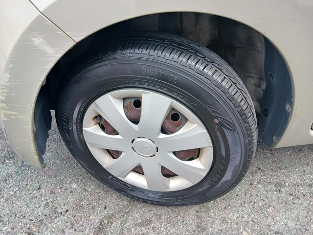 ミラ Ｘ　禁煙車！！当店下取車！！平成２２年式！！グレードＸ！！ＣＶＴオートマ！！ＥＴＣ！！キーレスエントリー！！ＡＢＳ！！電動格納式ドアミラー！！フロントＵＶカットガラス！！プライバシーガラス！！ドアバイザー（6枚目）