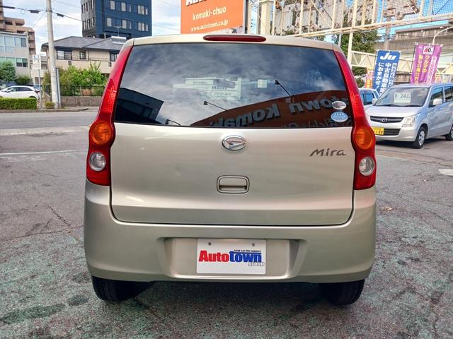 ミラ Ｘ　禁煙車！！当店下取車！！平成２２年式！！グレードＸ！！ＣＶＴオートマ！！ＥＴＣ！！キーレスエントリー！！ＡＢＳ！！電動格納式ドアミラー！！フロントＵＶカットガラス！！プライバシーガラス！！ドアバイザー（51枚目）