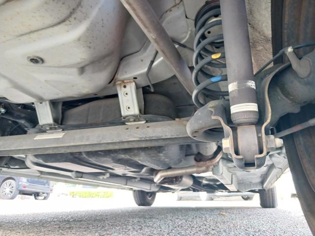 ミラ Ｘ　禁煙車！！当店下取車！！平成２２年式！！グレードＸ！！ＣＶＴオートマ！！ＥＴＣ！！キーレスエントリー！！ＡＢＳ！！電動格納式ドアミラー！！フロントＵＶカットガラス！！プライバシーガラス！！ドアバイザー（67枚目）