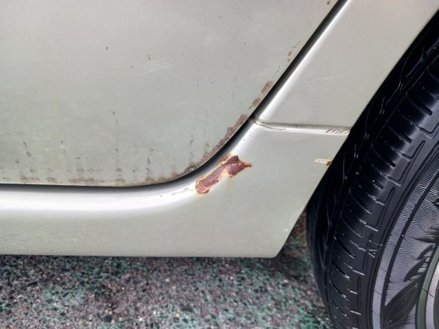 ミラ Ｘ　禁煙車！！当店下取車！！平成２２年式！！グレードＸ！！ＣＶＴオートマ！！ＥＴＣ！！キーレスエントリー！！ＡＢＳ！！電動格納式ドアミラー！！フロントＵＶカットガラス！！プライバシーガラス！！ドアバイザー（71枚目）