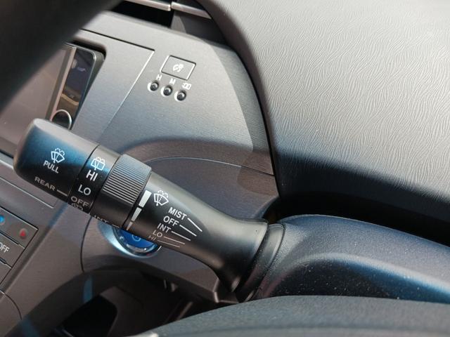プリウス S 禁煙車 純正HDDナビ フルセグTV Bluetooth バックカメラ ETC HIDヘッドライト フォグランプ スマートキー プッシュスターターCD(録音)/DVD再生 純正15インチアルミホイール(18枚目)