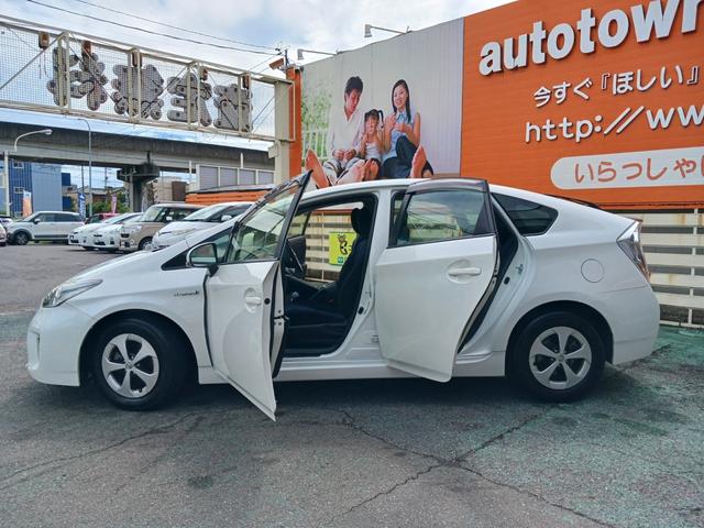 プリウス S 禁煙車 純正HDDナビ フルセグTV Bluetooth バックカメラ ETC HIDヘッドライト フォグランプ スマートキー プッシュスターターCD(録音)/DVD再生 純正15インチアルミホイール(31枚目)