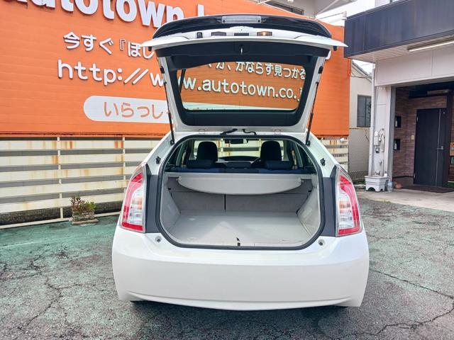 プリウス S 禁煙車 純正HDDナビ フルセグTV Bluetooth バックカメラ ETC HIDヘッドライト フォグランプ スマートキー プッシュスターターCD(録音)/DVD再生 純正15インチアルミホイール(32枚目)