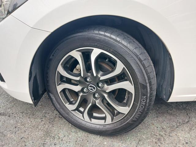 デミオ ＸＤツーリング　禁煙車　車検整備付　走行５５１００キロ　１５００ＸＤディーゼルターボ衝突軽減ブレーキ　ＬＥＤヘッド　純正フォグ　純正アルミ　クルーズコントロール　ヘッドアップディスプレイ　純正ナビＴＶ　　バックカメラ（7枚目）