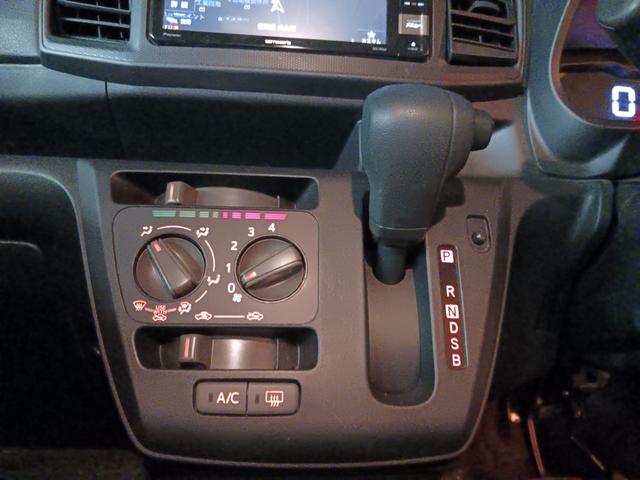 ミライース L 車検整備付 走行43000キロ Lホワイト禁煙車 ナビTV キーレス 車検整備付 走行43000キロ Lホワイト禁煙車 ナビTV キーレス 車検整備付 走行43000キロ Lホワイト禁煙車 ナビTV(11枚目)